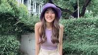 Parada Thitawachira adalah nama asli Smile. Dia kini bernaung di bawah perusahaan rekaman bergengsi di Thailand yaitu GMM Grammy. (Foto: dok. Instagram @smile.parada) 