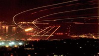 Sebelumnya, Bandara Kai Tak Hong Kong yang berbasis di Kowloon ditutup pada tahun 1997. Bandara tersebut digantikan oleh Bandara Internasional Hong Kong saat ini.