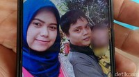 Sekeluarga itu yakni Maulana (31), Vina Mutiara (25) dan anaknya, Maura Adelia Putri (4), warga Desa Kalimade RT 4/2 Kecamatan Kesesi, Pekalongan, Jawa Tengah. Satu keluarga korban kecelakaan maut di Tol Cipali itu sedianya berniat untuk menghadiri peringatan setahun meninggalnya ayah Vina.