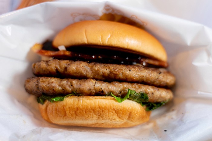Burger Campur Alkohol 0,18%