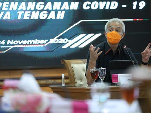 Respons Ganjar-Jajaran soal Sepertiga Jateng Jadi Zona Merah Corona