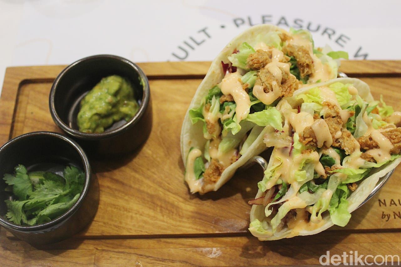 KFC Naughty by Nature: Menu Sehat Paduan Salad dan Fried Chicken