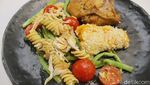 Nikmatnya Paduan Salad dan Fried Chicken dari KFC Naughty by Nature