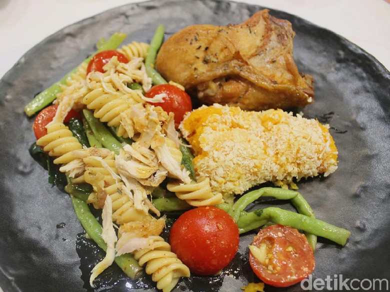 KFC Naughty by Nature: Menu Sehat Paduan Salad dan Fried Chicken KFC Naughty by Nature: Menu Sehat Paduan Salad dan Fried Chicken