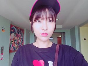 Curhat Lee Se Young Oplas Payudaranya Gagal, Filler Pecah Saat Olahraga