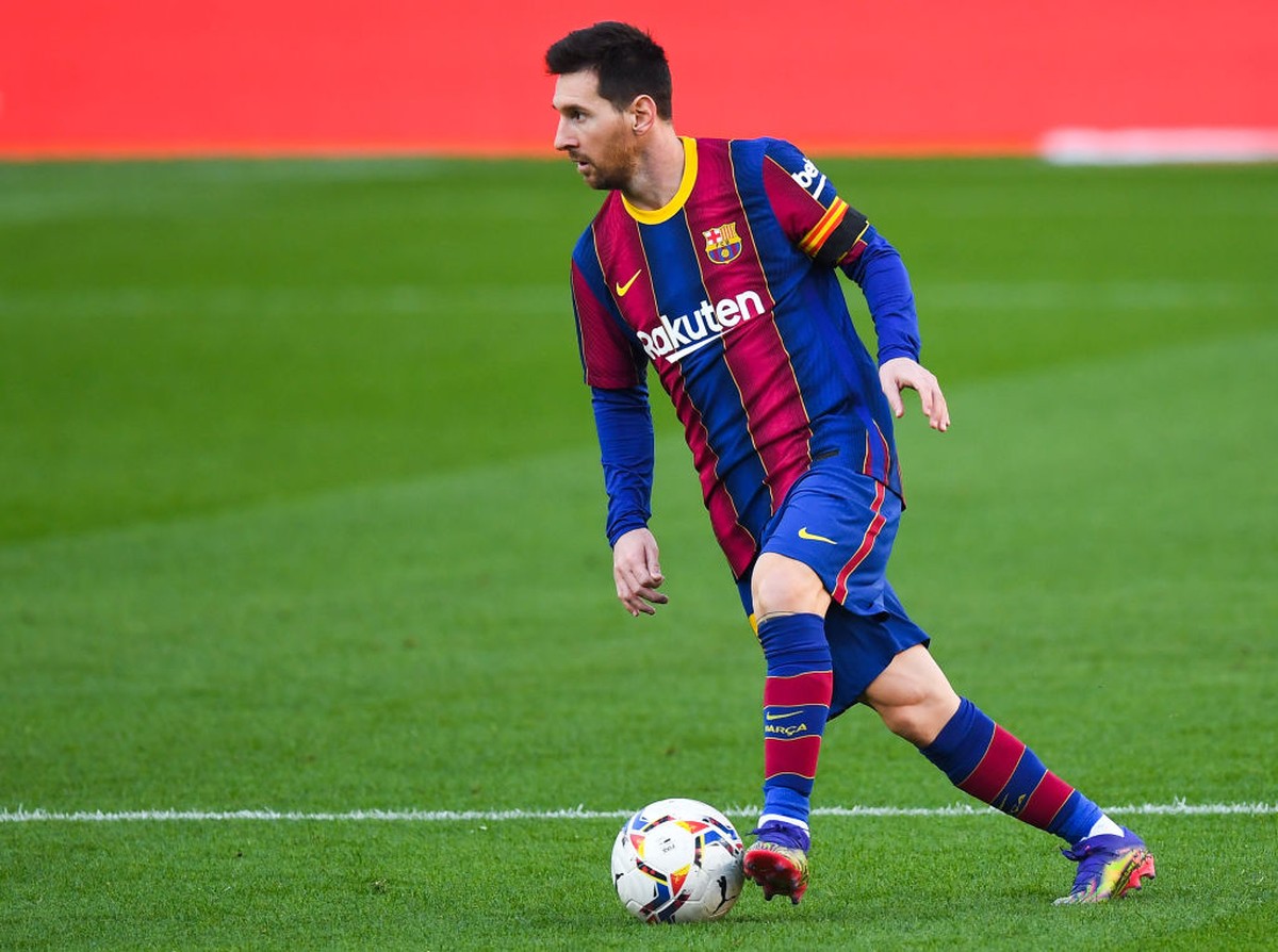 Arsene Wenger Sarankan PSG Jangan Beli Messi, Alasannya... (Getty Images/David Ramos)