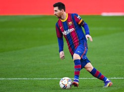 Di pos sayap kiri ada Lionel Messi. Bintang Barcelona ini dinilai belumlah habis (Getty Images/David Ramos)