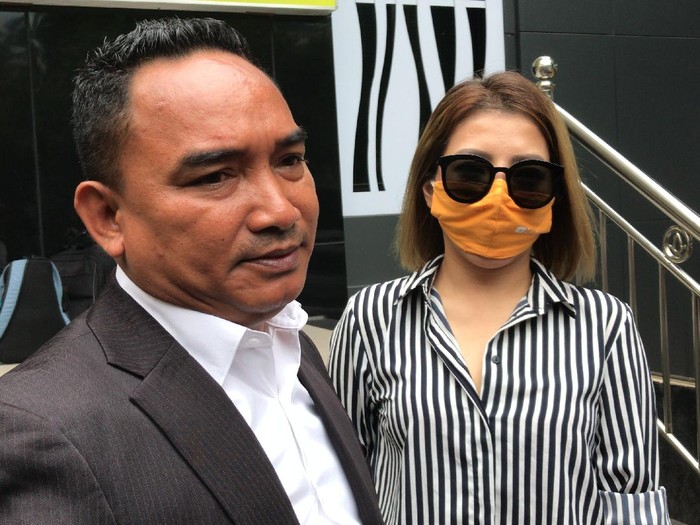 May Lee berdamai dengan Viviane