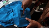 Masker tersebut dijual Rp 15 ribu perbuahnya.