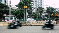 Salah satu tujuannya agar menghilangkan pelanggaran lalu lintas yang kerap terjadi di perlintasan tersebut.  