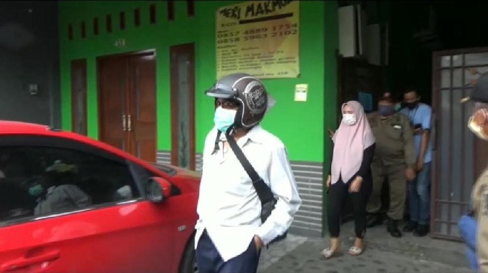 pns terjaring razia dengan bu dosen