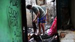 Potret Puing Kebakaran yang Hanguskan 12 Rumah di Petamburan