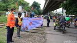 Foto: Sosialisasi Keselamatan Perlintasan Kereta di Bandung
