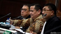 Terdakwa kasus dugaan suap penghapusan red notice Djoko Tjandra, Irjen Pol Napoleon Bonaparte menjalani sidang lanjutan di Pengadilan Tipikor (Jakarta).