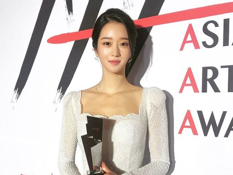 Artis-artis Korea yang Namanya Langsung Bersinar di 2020 karena Satu Drama