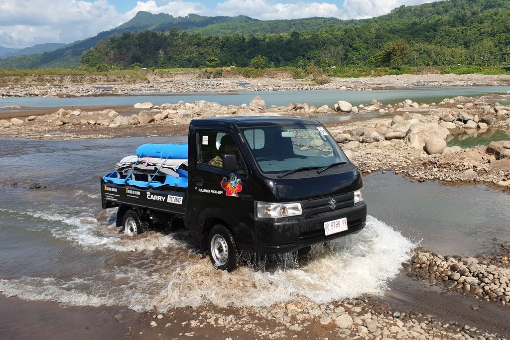Suzuki New Carry Pick Up