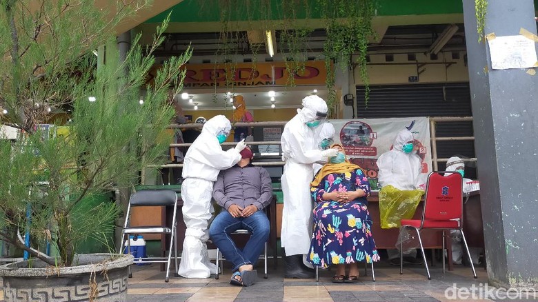 tes swab di pasar surabaya tes swab di pasar surabaya