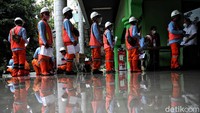 Sebanyak 737 petugas Penanganan Prasarana dan Sarana Umum (PPSU) di enam kecamatan Jakarta Utara menjalani Uji Sertifikasi Tenaga Kerja Konstruksi dari Balai Jasa Konstruksi Wilayah III Jakarta, Kementerian Pekerjaan Umum Republik Indonesia.