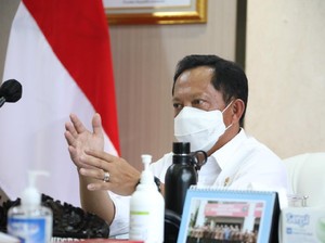 Atasi COVID-19, Kemendagri Gelar Konsultasi Publik dengan LSM & Ormas