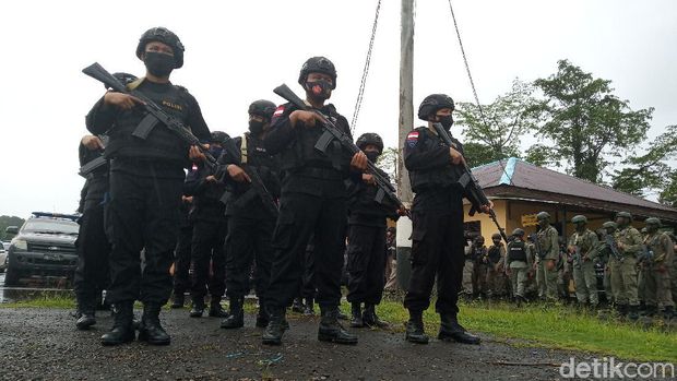 TNI-Polri di Timika disiagakan jelang 1 Desember 2020 (Saiman/detikcom)