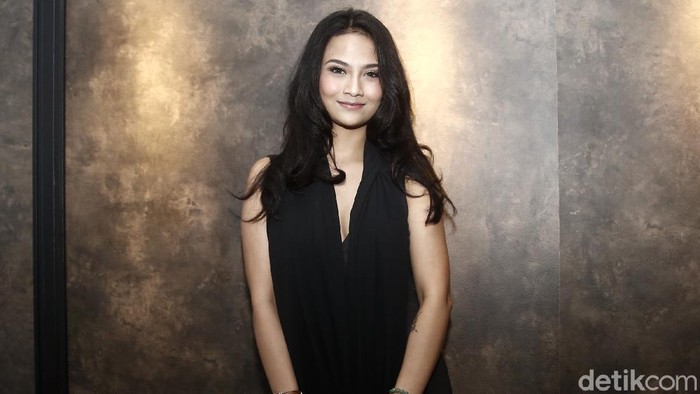 Profil artis Vanessa Angel waktu masih muda