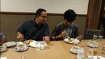 Anies Baswedan Hobi Makan di Warteg dan Warung Tenda