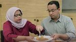 Anies Baswedan Hobi Makan di Warteg dan Warung Tenda