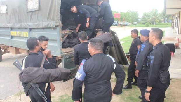 Brimob dari Merauke dikirimkan ke Boven Digoel sebagai BKO jaga keamanan. (Dok Istimewa)