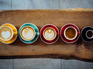Ini Cangkir yang Ideal Untuk Minum Kopi Agar Rasa dan Aromanya Enak