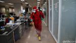 Balai Kota DKI Disemprot Disinfektan
