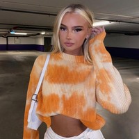 Menurutku kamu bukan transgender kamu berbohong, Wow, kamu tidak terlihat seperti transgender, Setiap kali menonton videomu aku mencoba melihatmu sebagai orang yang terlahir sebagai pria tapi aku tidak bisa, kamu benar-benar terlihat sangat feminin. Kamu terlalu cantik, tulis para netizen. Foto: Instagram @emmaellingsenn