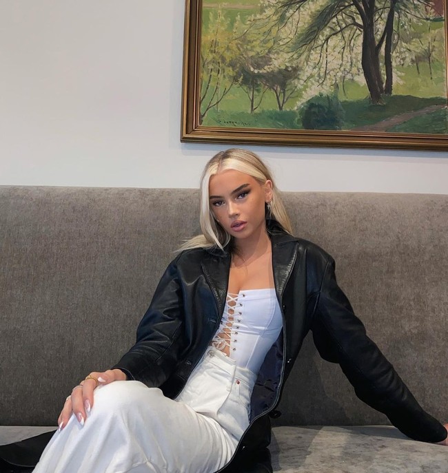 Hal tersebut disampaikan Emma dalam video terbaru di akun YouTube-nya. Wanita 19 tahun itu mengaku kerap mendapatkan komentar kurang menyenangkan mengenai kondisinya kepada publik. Foto: Instagram @emmaellingsenn