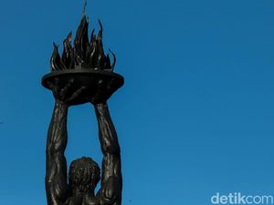 Langit Biru Ibu Kota yang Mempesona