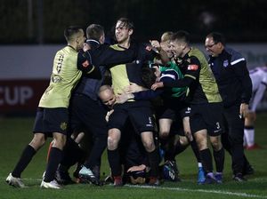 Tim Divisi 8 Ini Girang Betul Ketemu Spurs dan Mourinho di Piala FA