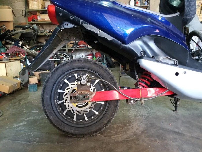 Modifikasi motor bensin jadi listrik
