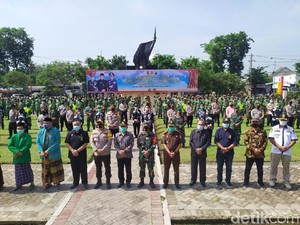 Polisi Gandeng Linmas Jaga 2.084 TPS di Pilbup Mojokerto