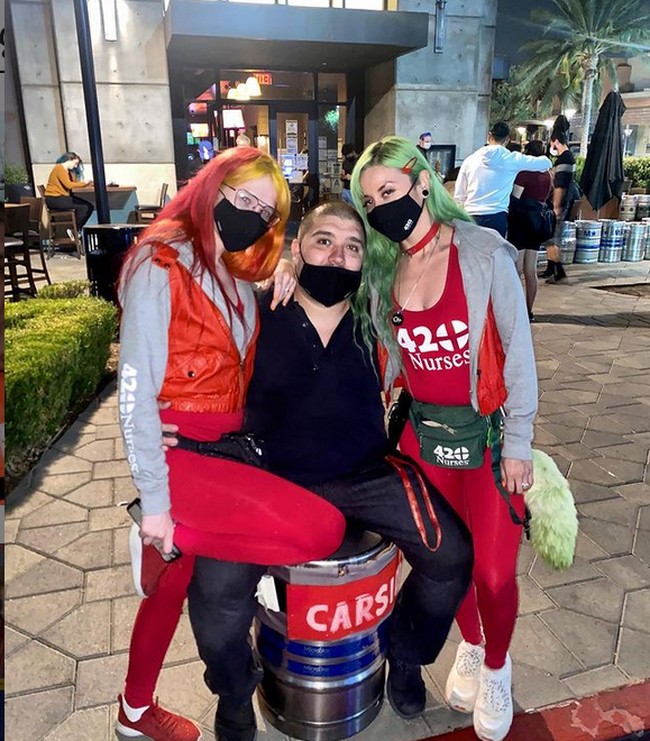 Setelah melamar dan menikah secara bersamaan, kini Jimmy berencana untuk menghamili kedua istrinya di waktu yang sama.  Foto: Instagram