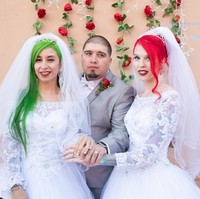 Aku ingin keduanya hamil dalam waktu yang sama. Jadi ini adalah pekerjaan yang banyak untukku tapi aku akan melakukannya, ujar Jimmy.  Foto: Instagram