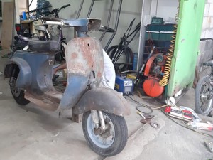 Begini Proses Modifikasi Motor Bensin Jadi Listrik