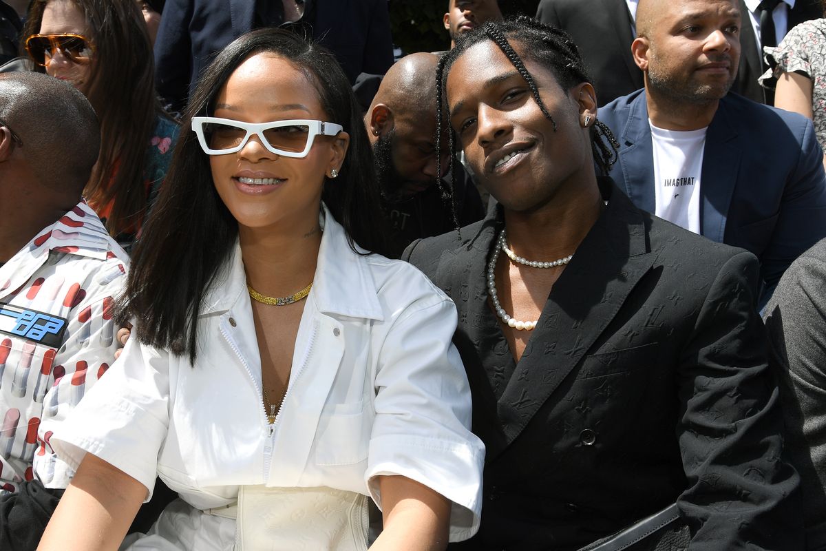Rihanna Pamer Perut Hamil Ini Perjalanan Cintanya Dengan A Ap Rocky