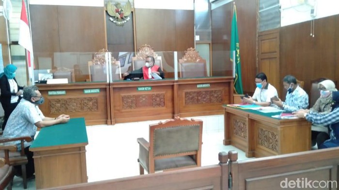 Sidang Praperadilan Kasus Pembelian Lahan Era Ahok