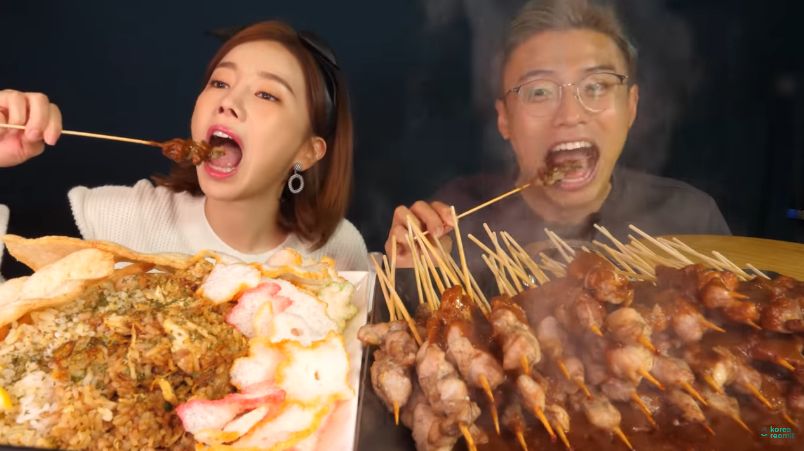 Ssoyoung Mukbang Sate dan Nasi Goreng