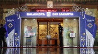 Balai Kota DKI Jakarta tetap buka dengan menerapkan protokol kesehatan yang ketat.