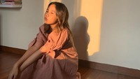 Reflection versi Nadin Amizah dan Yura Yunita, Agatha Pricilla, dan Sivia Azizah juga sempat jadi trending di YouTube. (Foto: dok. Instagram @cakecaine) 