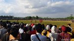Abaikan Prokes, Warga Serang Berkerumun Nonton Tarkam