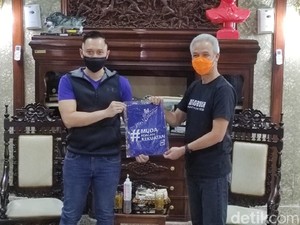 Beredar Video AHY dan Ganjar Jumatan Bareng, Ada JK
