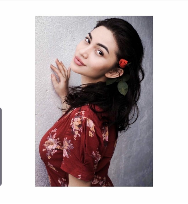 Tak jarang orang berkomentar tentang bibir Ariel Tatum yang disangka hasil filler. Foto: Dok. Instagram