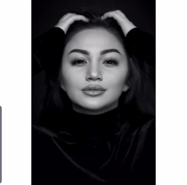 Ariel Tatum punya aura seksi yang kuat. Terlebih bagian bibirnya yang berisi bak Kylie Jenner.  Foto: Dok. Instagram