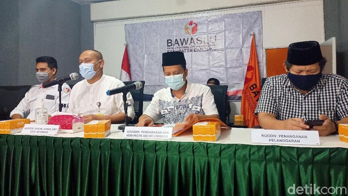 Bawaslu Kabupaten Bandung mengumumkan 39 petugasnya positif Corona