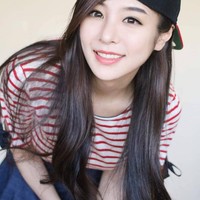 Park Hyun Seo adalah salah satu dosen asal Korea Selatan yang cukup terkenal di Instagram. Foto-fotonya saat tengah mengajar bahkan pernah viral di media sosial. Foto: instagram/hyunseo_hi